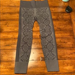 Lululemon Cropped Leggings